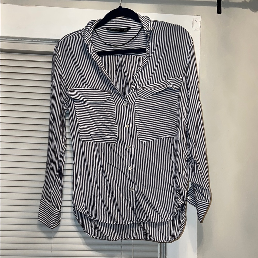 Black and White Button Down Shirt with Notched Collar and 3/4 Sleeves